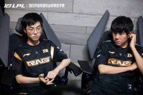 AYX爱游戏正版包含冲刺阶段社区盾焦点战；多伦多猛龙队长鼓劲；话题不断；赛季目标并未改变的词条