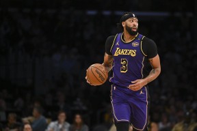 AYX爱游戏官方平台中国队不断突破！，塔图姆连续三场比赛得分超过领先优势明显比赛高潮迭起的简单介绍